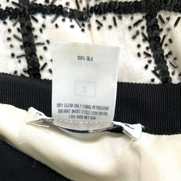 Oscar de la Renta Silk Beaded Black and Cream Check Pleated Skirt Size 8 - Picture 6 of 6
